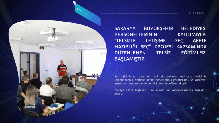 Sakarya Büyükşehir Belediyesi personellerinin katılımıyla, “Telsizle İletişime Geç, Afete Hazırlığı Seç” projesi kapsamında düzenlenen telsiz eğitimleri başlamıştır.